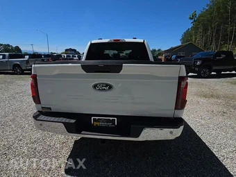 2025 Ford F-150 XLT Crew Cab Short Bed - miniatura 4