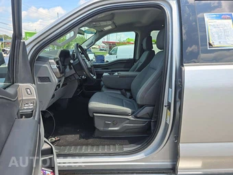 2025 Ford F-150 XLT Crew Cab Short Bed - miniatura 3