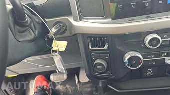 2025 Ford F-150 XLT Crew Cab Short Bed - miniatura 18
