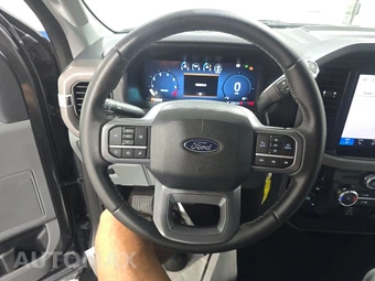 2025 Ford F-150 XLT Crew Cab Short Bed - miniatura 10
