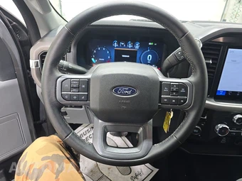 2025 Ford F-150 XLT Crew Cab Short Bed - miniatura 10