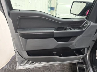2025 Ford F-150 XLT Crew Cab Short Bed - miniatura 9