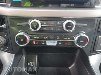 2025 Ford F-150 XLT Crew Cab Short Bed - miniatura 31