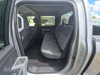 2025 Ford F-150 XLT Crew Cab Short Bed - miniatura 10