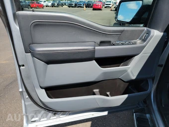 2025 Ford F-150 XLT Crew Cab Short Bed - miniatura 9