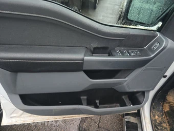 2025 Ford F-150 XLT Crew Cab Short Bed - miniatura 9