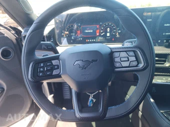 2025 Ford Mustang Dark Horse Coupe – miniatura 10