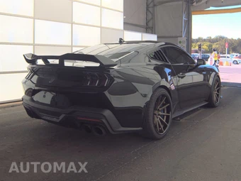 2025 Ford Mustang Dark Horse Coupe – miniatura 4