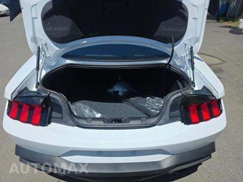2025 Ford Mustang Dark Horse Coupe – miniatura 14