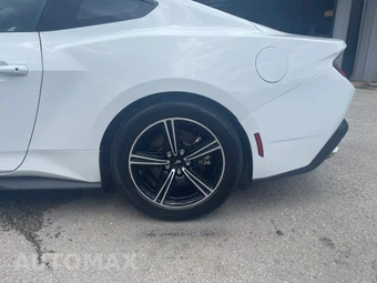 2025 Ford Mustang EcoBoost Coupe - miniatura 25