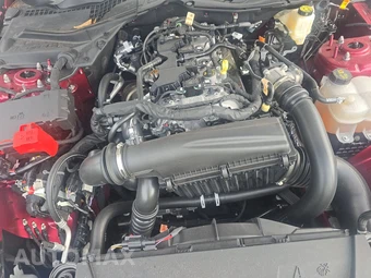 2025 Ford Mustang EcoBoost Coupe - miniatura 15
