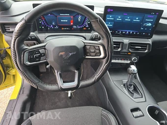 2025 Ford Mustang EcoBoost Coupe - miniatura 11