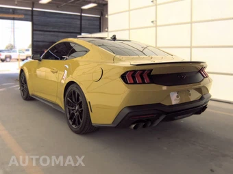 2025 Ford Mustang EcoBoost Coupe - miniatura 6