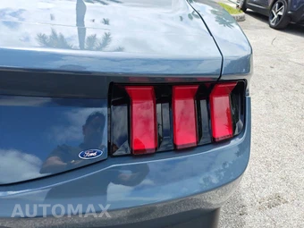2025 Ford Mustang EcoBoost Coupe - miniatura 20