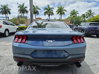 2025 Ford Mustang EcoBoost Coupe - miniatura 8