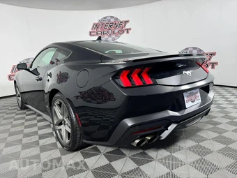 2025 Ford Mustang EcoBoost Coupe - miniatura 25