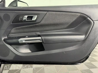 2025 Ford Mustang EcoBoost Coupe - miniatura 35