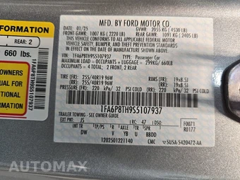 2025 Ford Mustang EcoBoost Coupe - miniatura 14