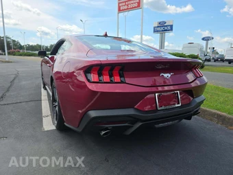 2025 Ford Mustang EcoBoost Coupe - miniatura 2