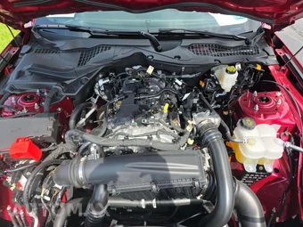 2025 Ford Mustang EcoBoost Coupe - miniatura 21