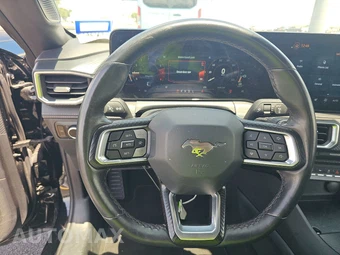 2025 Ford Mustang EcoBoost Premium Convertible - miniatura 10