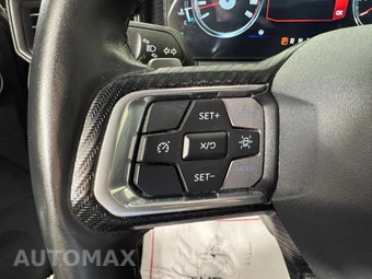 2025 Ford Mustang GT Coupe - miniatura 14