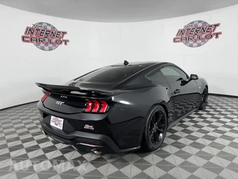 2025 Ford Mustang GT Coupe - miniatura 7