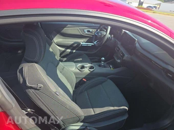 2025 Ford Mustang GT Coupe - miniatura 18