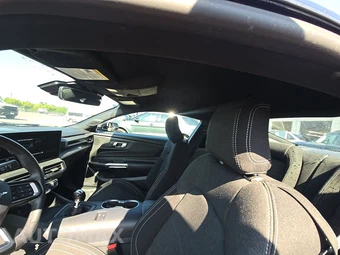 2025 Ford Mustang GT Coupe - miniatura 19