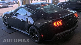 2025 Ford Mustang GT Coupe - miniatura 2