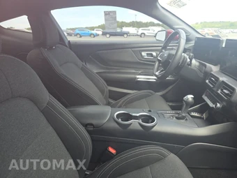2025 Ford Mustang GT Coupe - miniatura 8