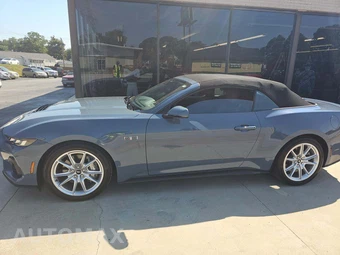 2025 Ford Mustang GT Premium Convertible – miniatura 2