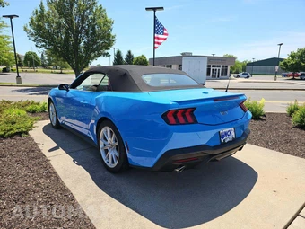 2025 Ford Mustang GT Premium Convertible - miniatura 2