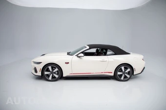 2025 Ford Mustang GT Premium Convertible - miniatura 1