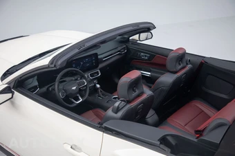 2025 Ford Mustang GT Premium Convertible - miniatura 35