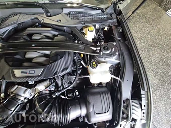 2025 Ford Mustang GT Premium Convertible – miniatura 23