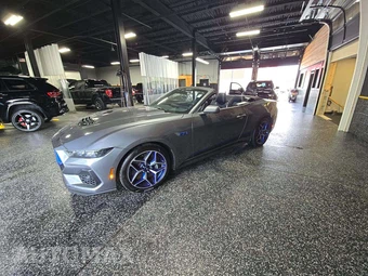 2025 Ford Mustang GT Premium Convertible – miniatura 24