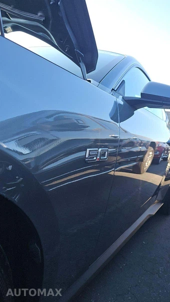2025 Ford Mustang GT Premium Coupe - miniatura 16