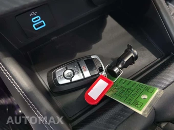 2025 Ford Mustang GT Premium Coupe - miniatura 8