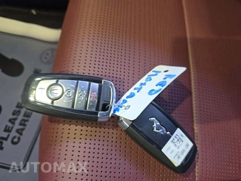 2025 Ford Mustang GT Premium Coupe – miniatura 8