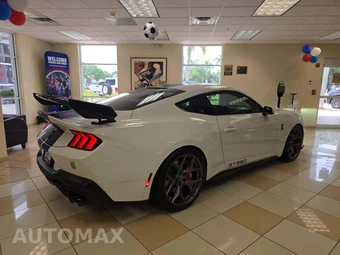 2025 Ford Mustang GT Premium Coupe – miniatura 3