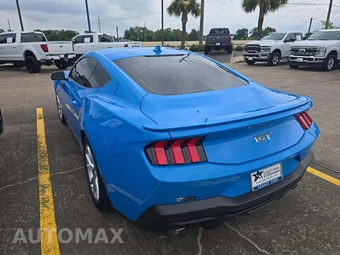 2025 Ford Mustang GT Premium Coupe – miniatura 2