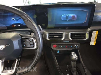 2025 Ford Mustang GT Premium Coupe – miniatura 10