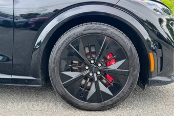 2025 Ford Mustang Mach-E GT Performance Edition - miniatura 10