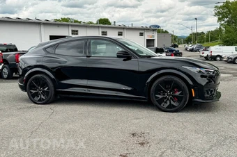 2025 Ford Mustang Mach-E GT Performance Edition - miniatura 2
