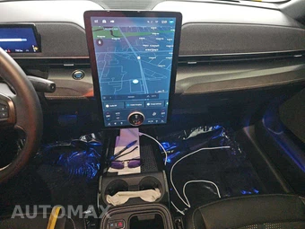 2025 Ford Mustang Mach-E GT Performance Edition - miniatura 10