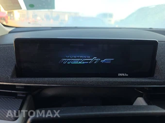 2025 Ford Mustang Mach-E Premium - miniatura 12