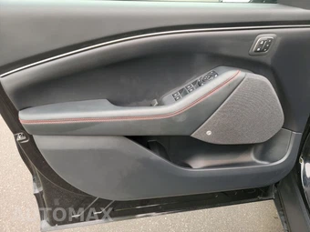 2025 Ford Mustang Mach-E Premium - miniatura 9
