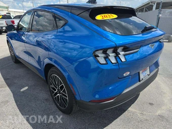 2025 Ford Mustang Mach-E Premium - miniatura 2