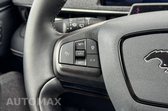 2025 Ford Mustang Mach-E Premium - miniatura 28